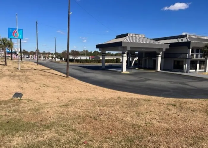 Clarion Pointe